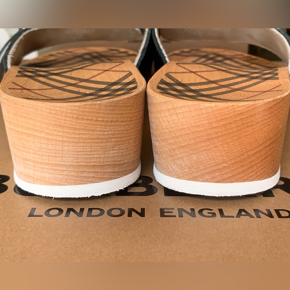 Burberry Sandals - Picture 7 of 15